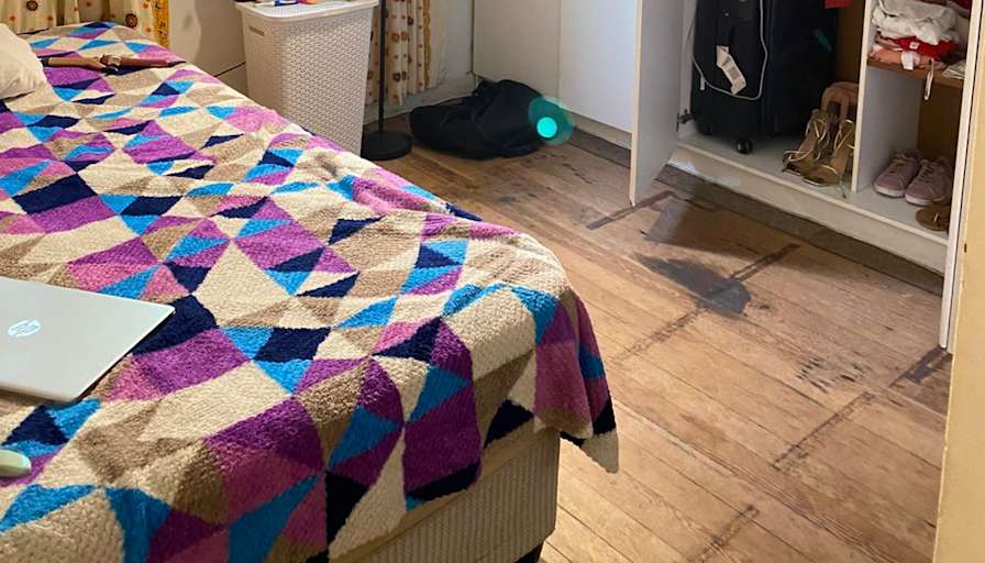Ronard's room