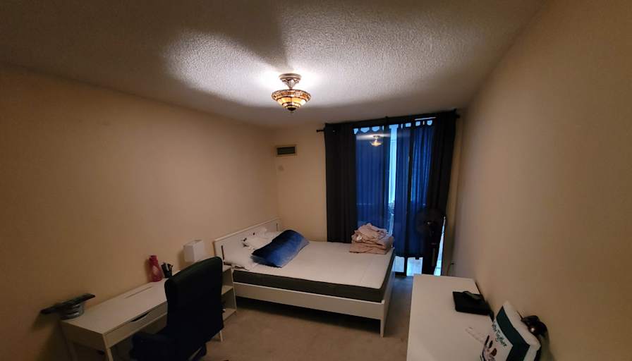 Filip's room