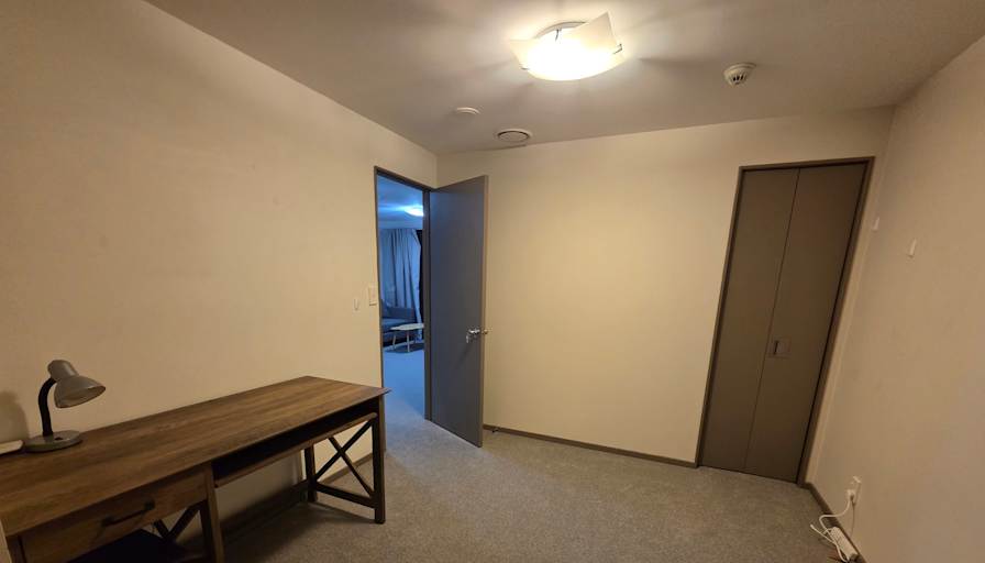 Mingsheng's room