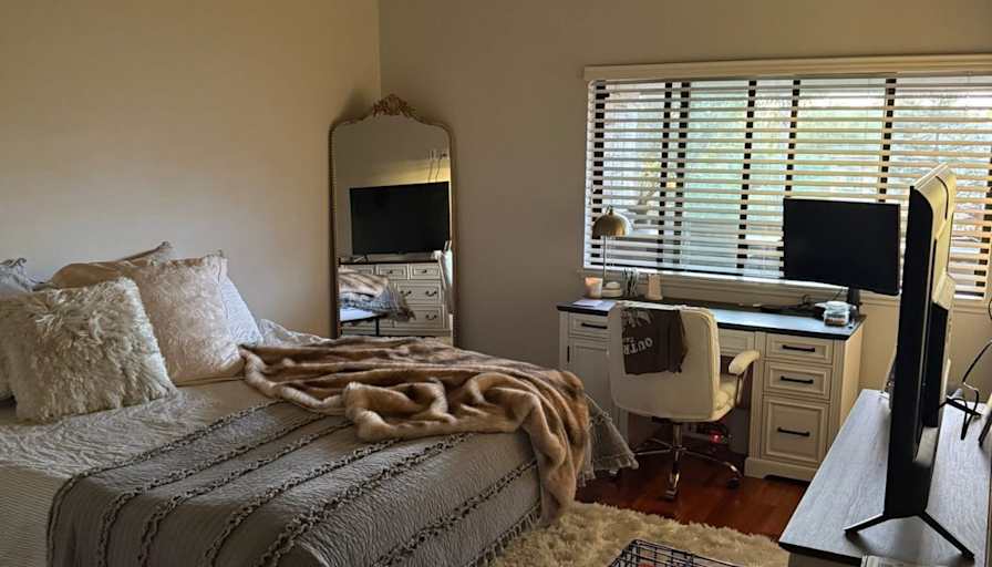 Desiree's room