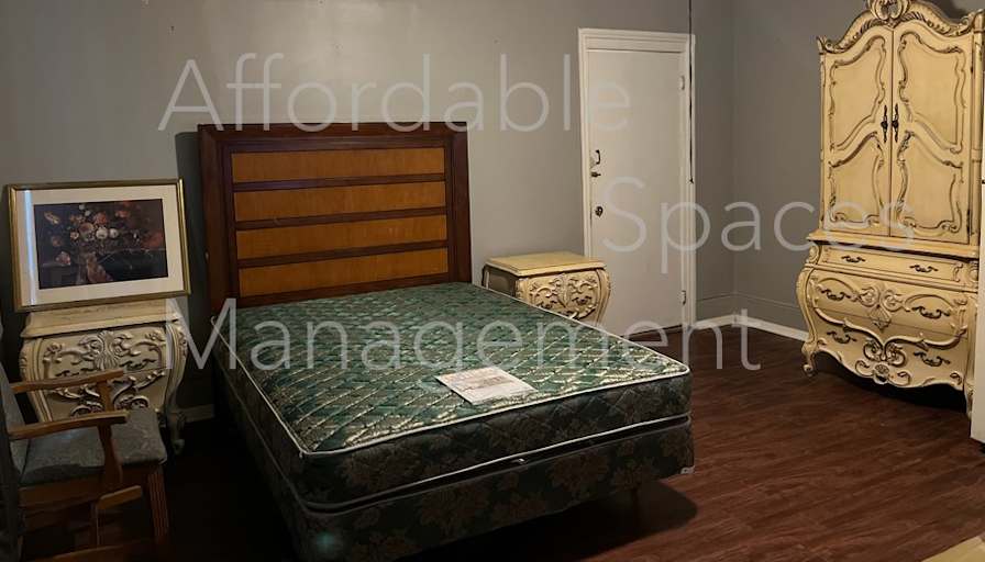 Affordable Spaces's room