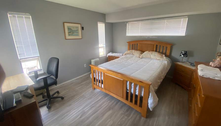 William  Lowe's room