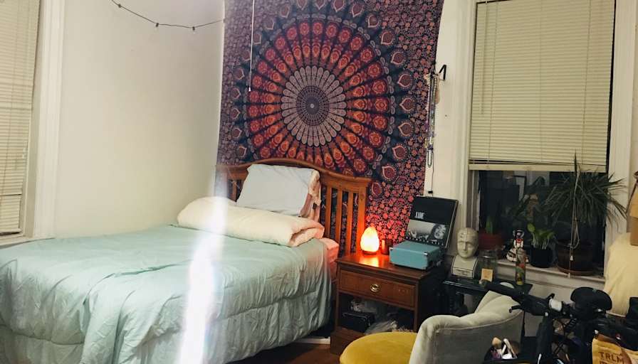 Stephanie's room