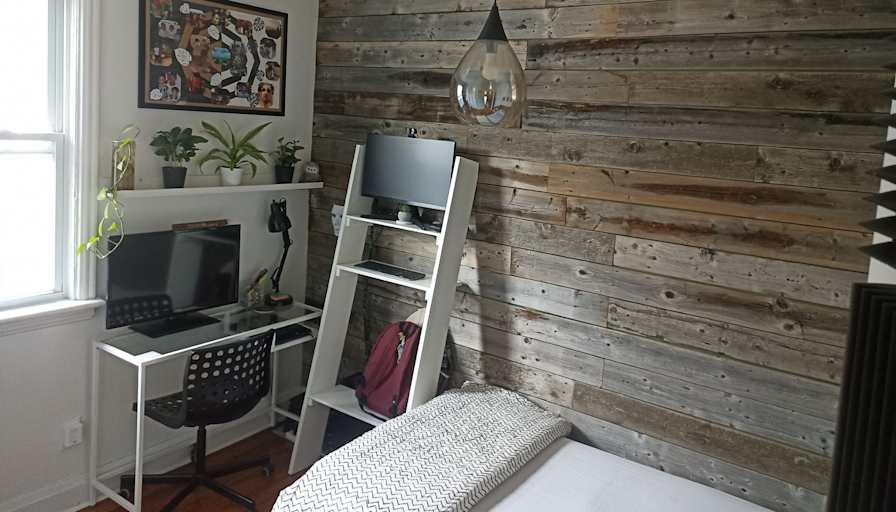 Manjit Hari's room