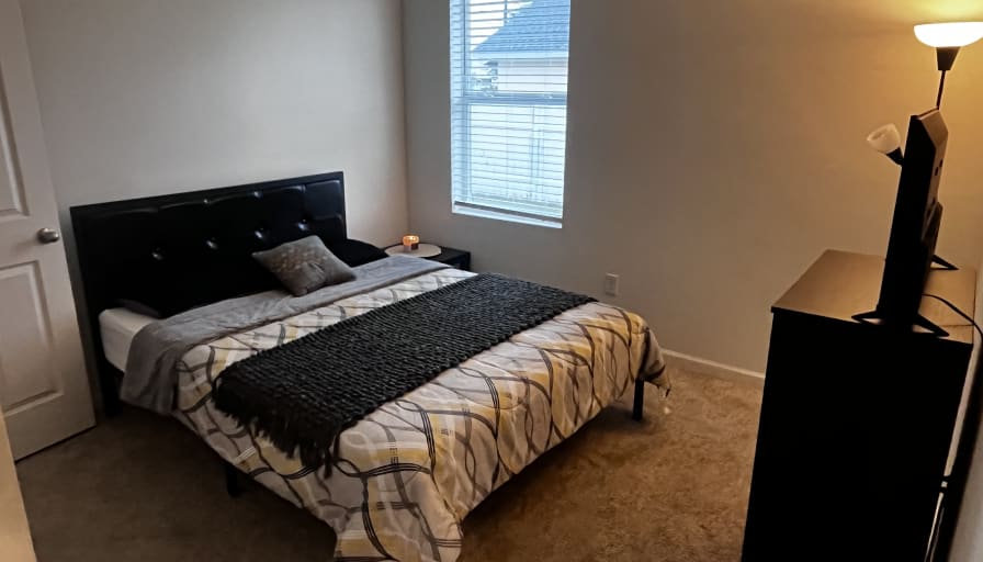 Otniel's room