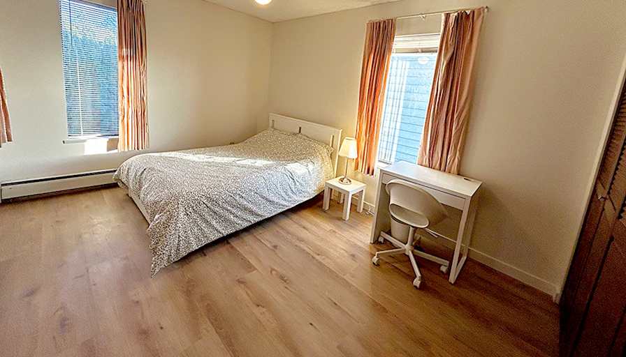 Shirin's room