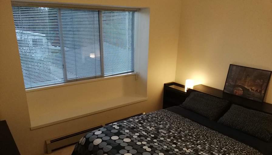 Cléo and Carl's room