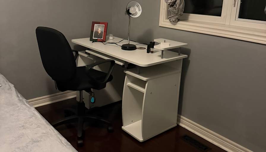 Anna's room