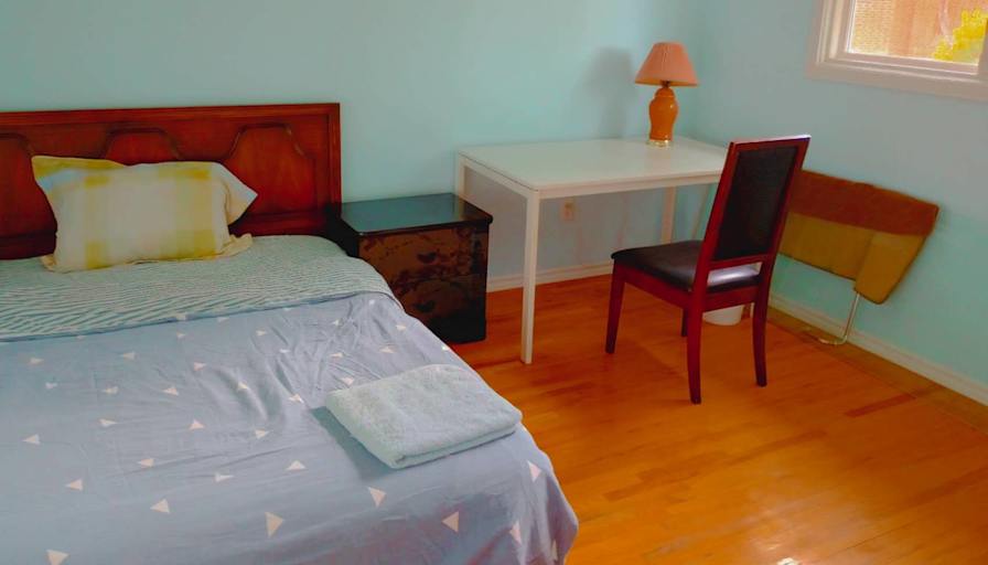 Alice's room
