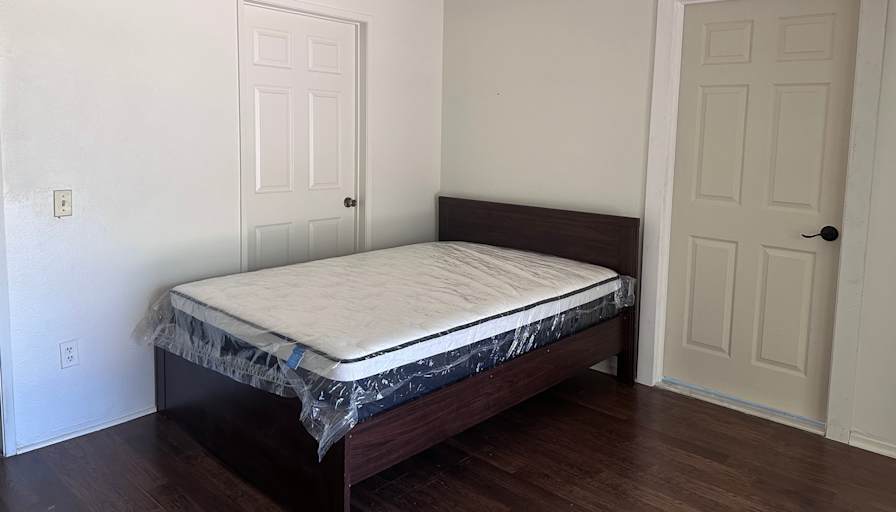Selena's room
