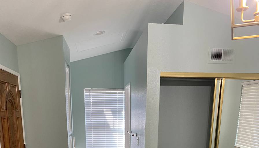 Dennis's room