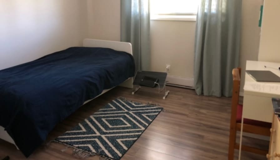 V's room