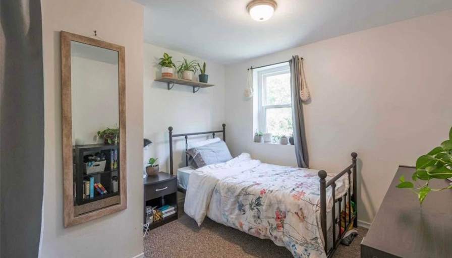 Kate's room
