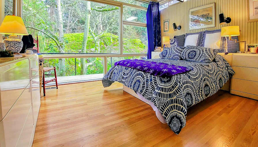 cara's room