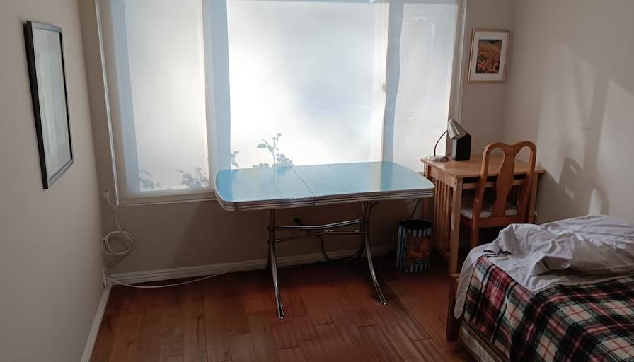 Alan's room