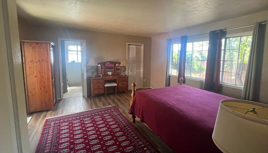 Courtenay's room