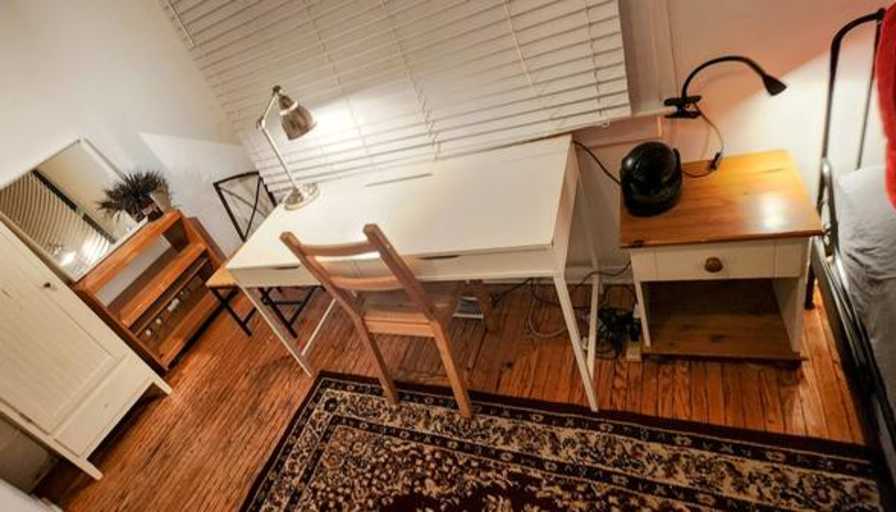 Laure's room
