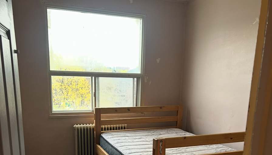 Dallas's room