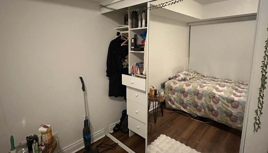 Samiha Ahmed's room