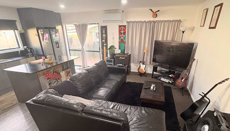 Gio's room