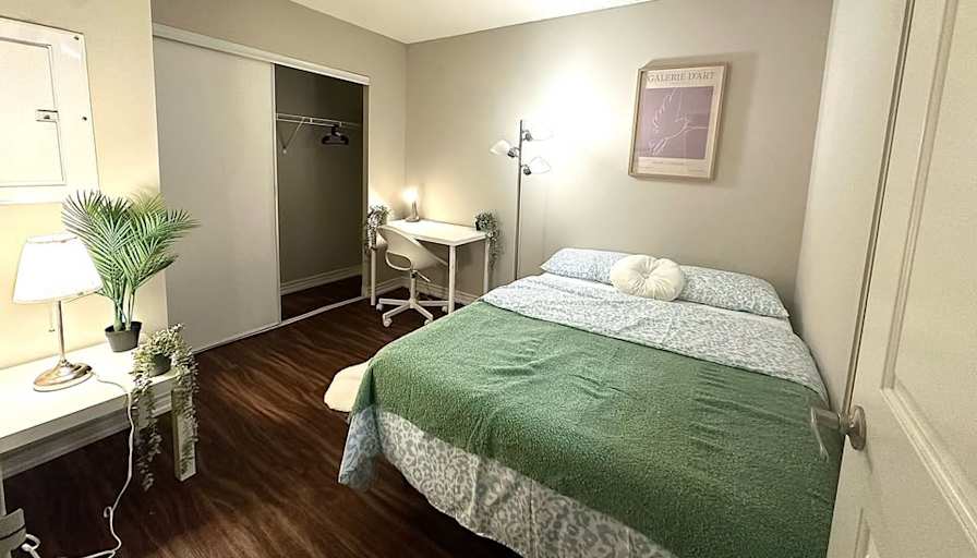 Helia's room