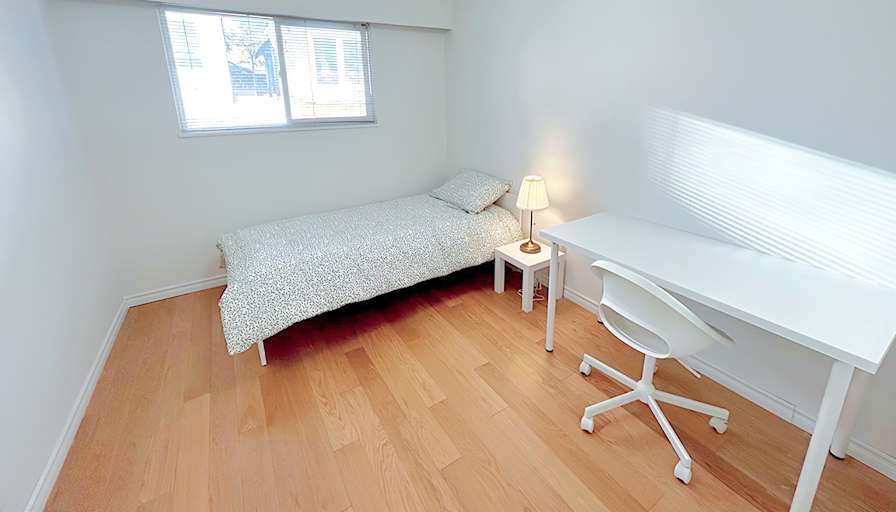 Shirin's room