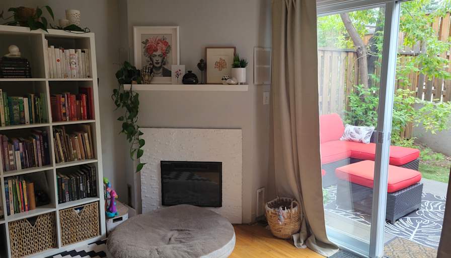 Telena's room