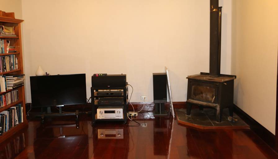 Suresh Nanu's room