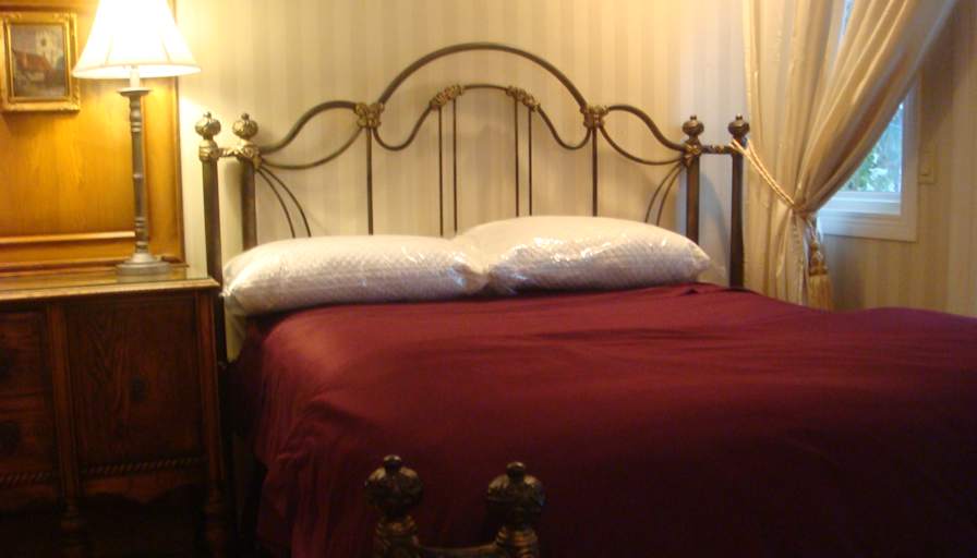 Joe and Laurie's room