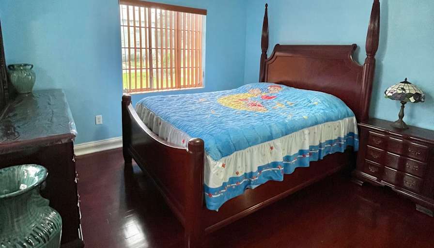 Maida's room