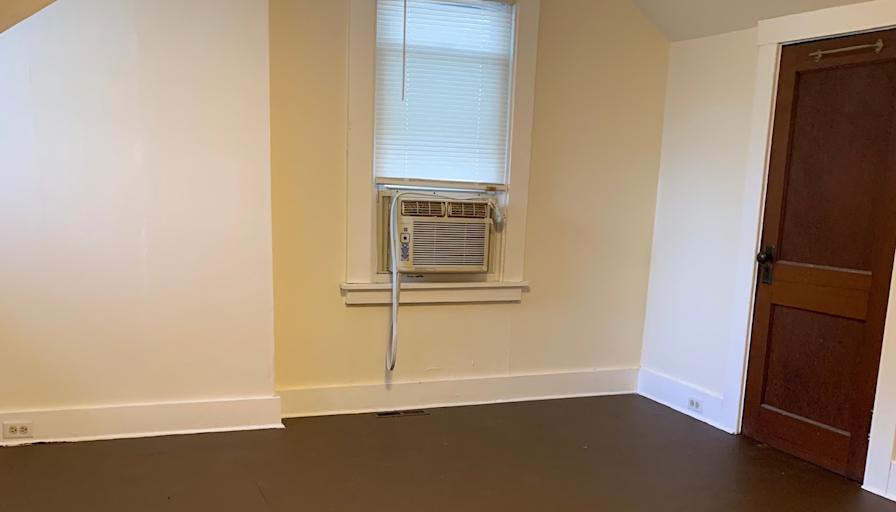 Staphin's room