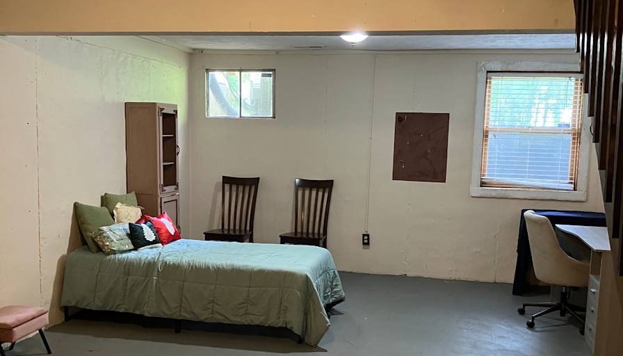 Deniz Emir's room