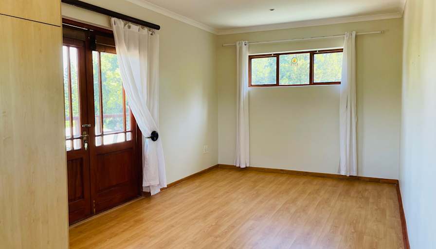 Carolina's room