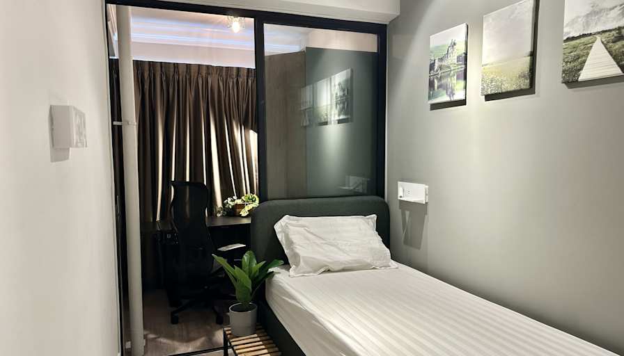 Claudia's room