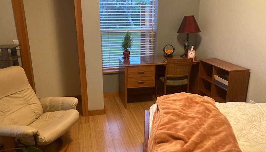 M's room