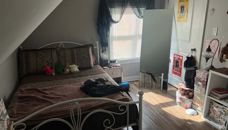 Lauren's room