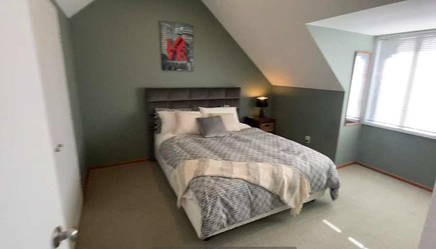 Thuy's room