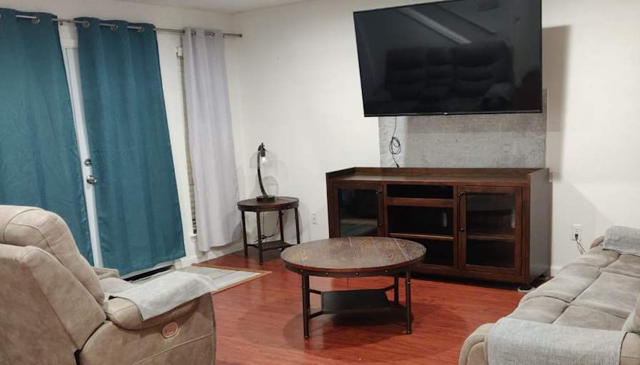 Nd's room