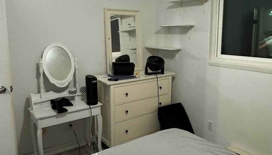 Alan's room