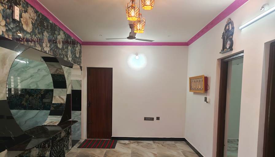 TARAKARAMA's room