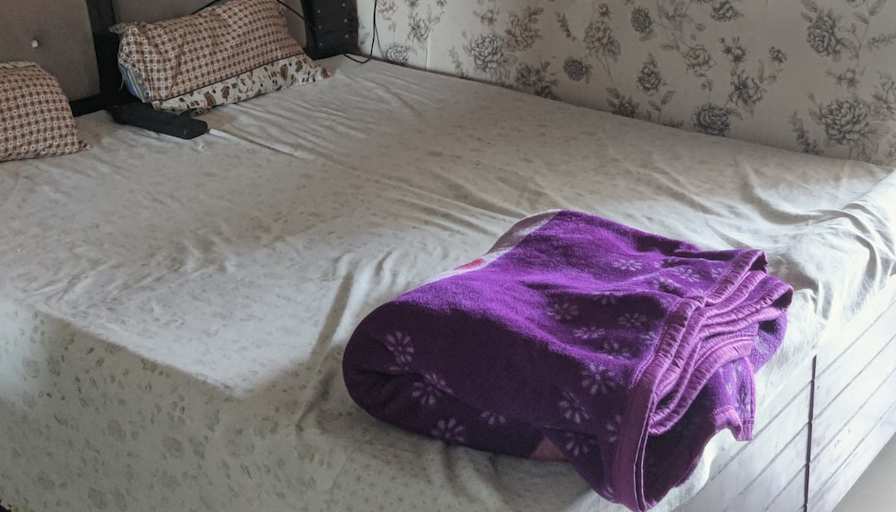 Pragya's room