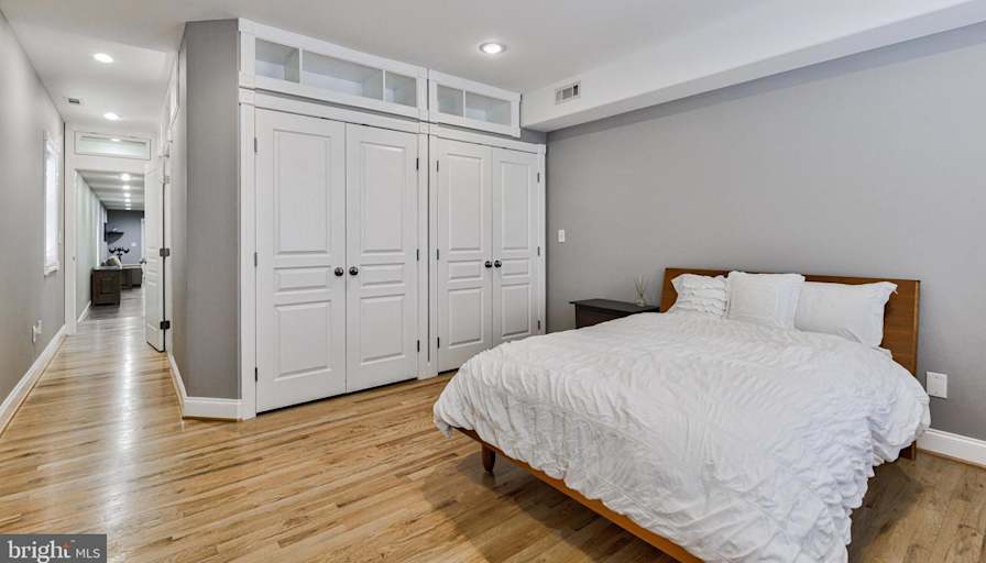 Tj's room