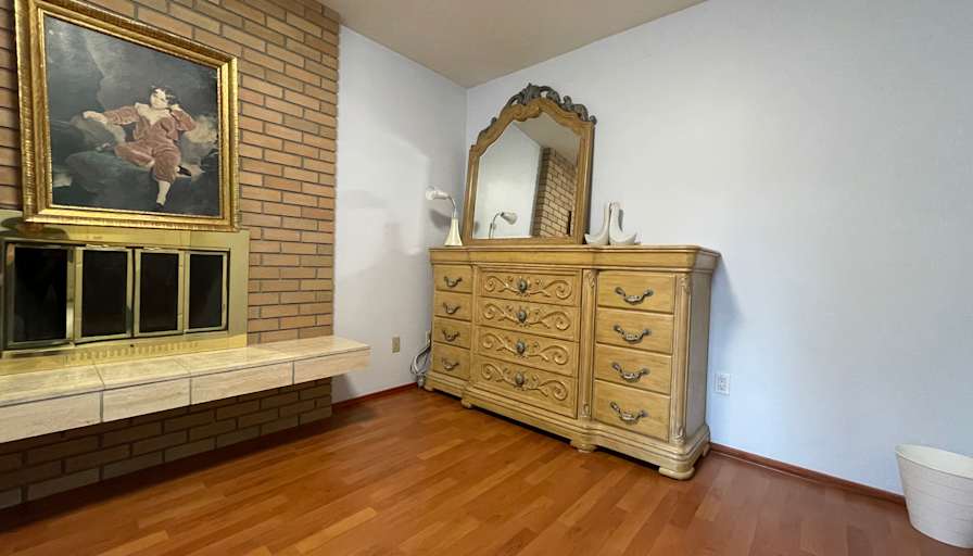 Sunny's room