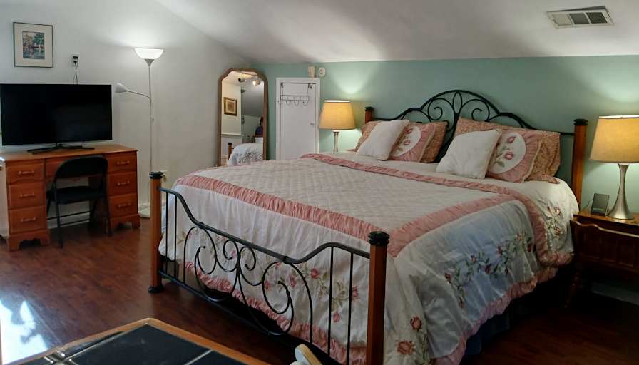 Darlene Davis's room