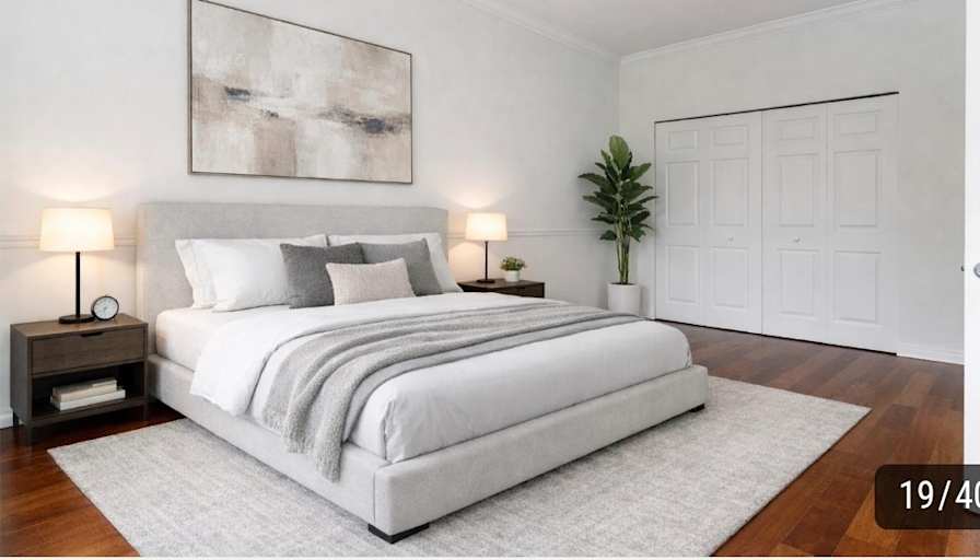 Julie Tuoi Ngo's room