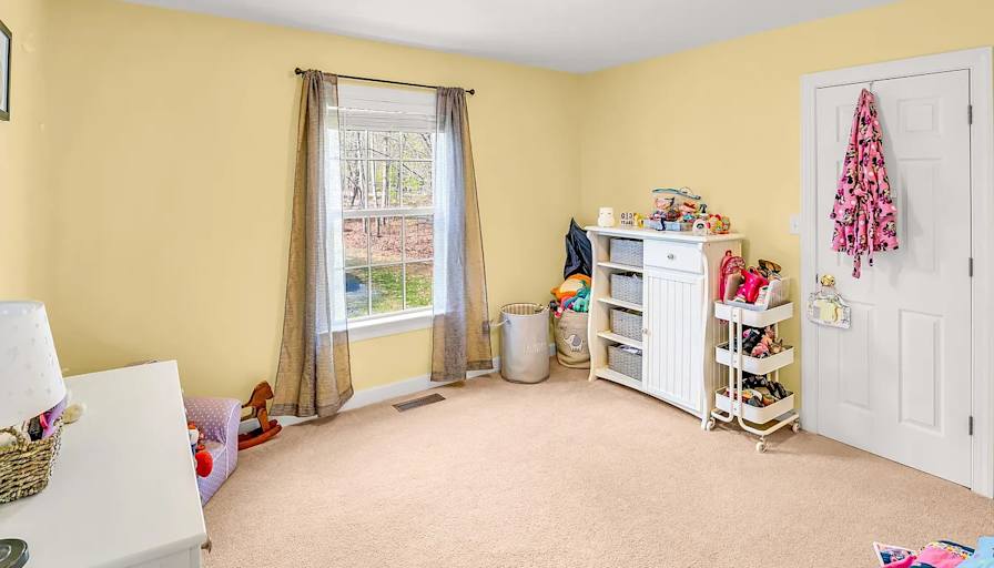 Tamara Charron's room
