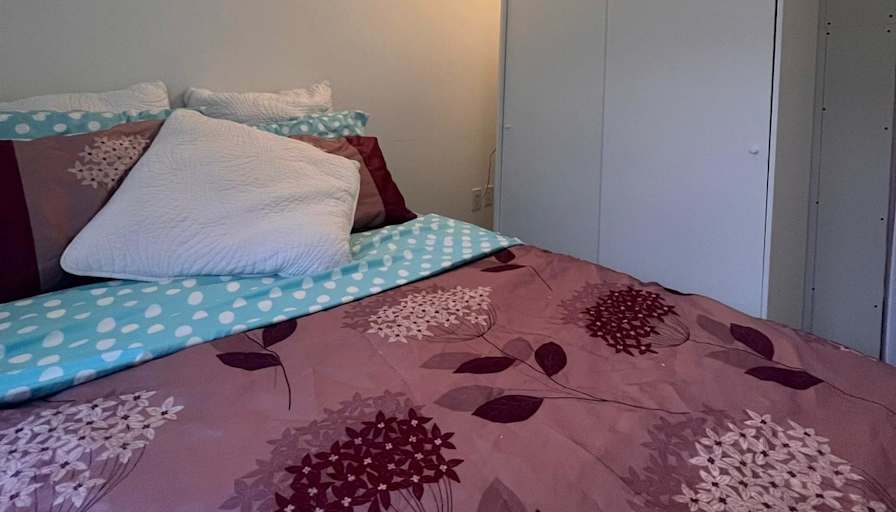 Emre's room