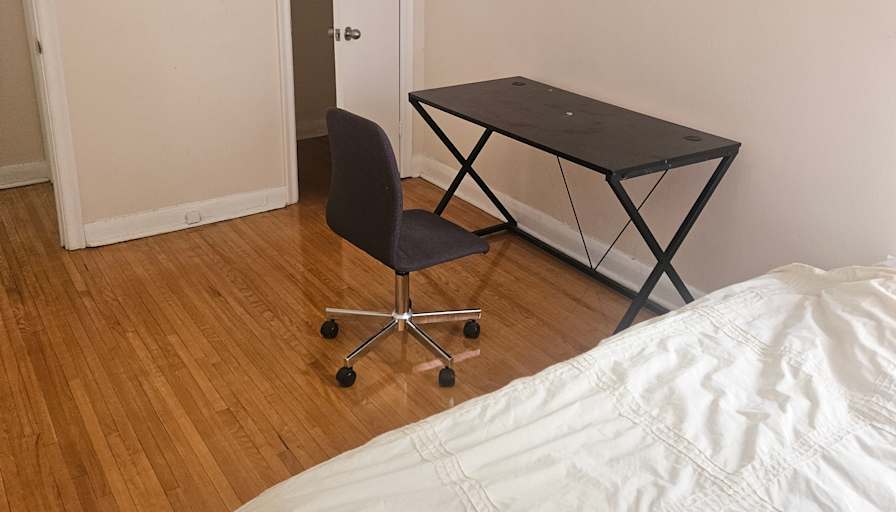 Dotun's room