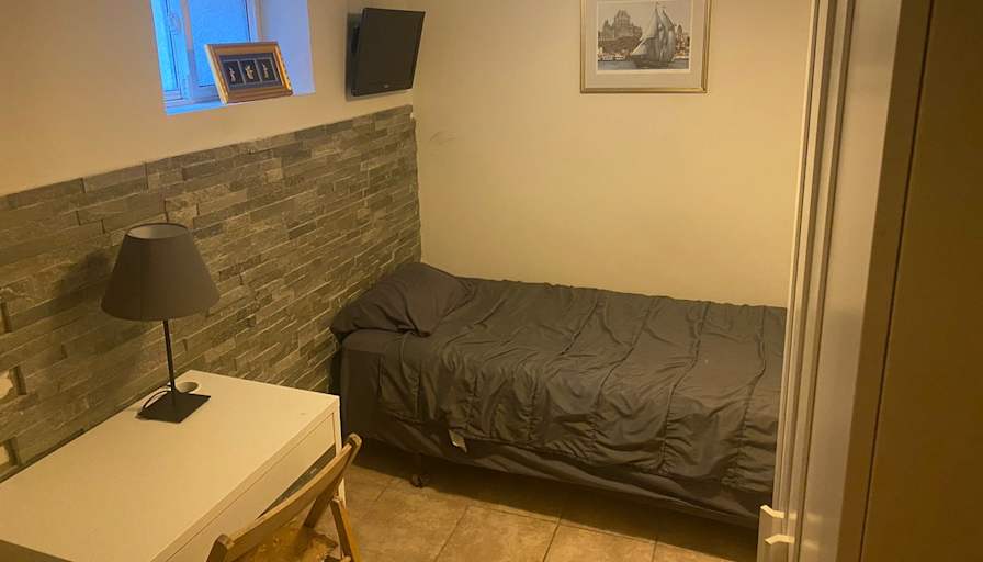 Hugo's room