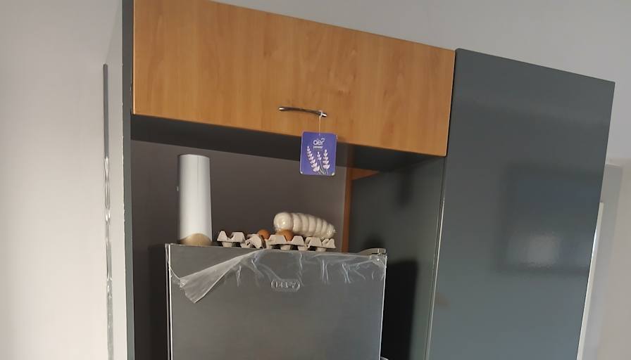 Dee's room